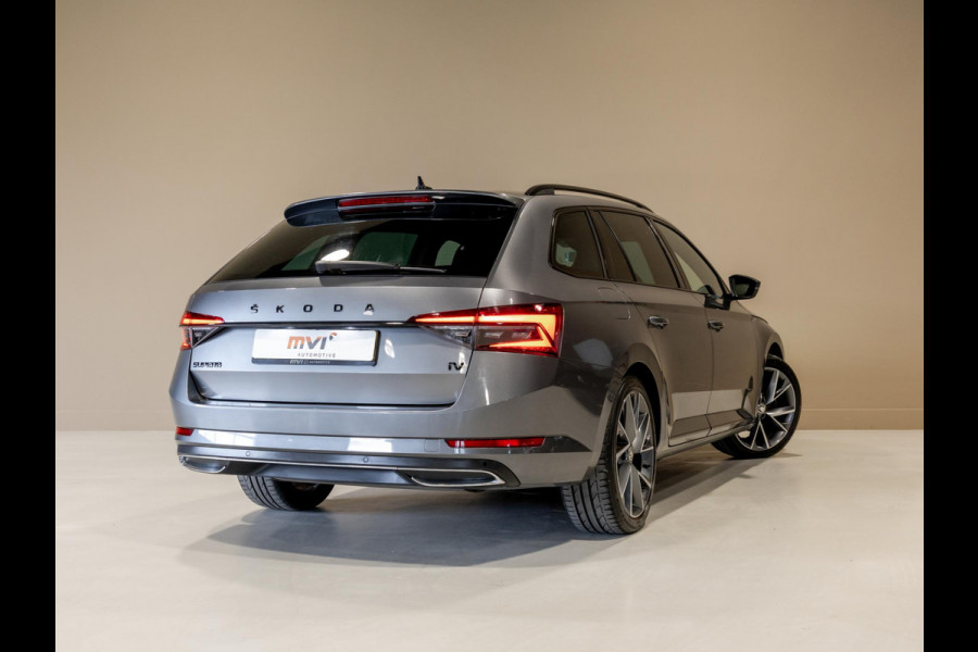 Škoda Superb Combi 1.4 TSI iV Sportline Business / 218pk / Trekhaak / Stoel en stuur verwarming /