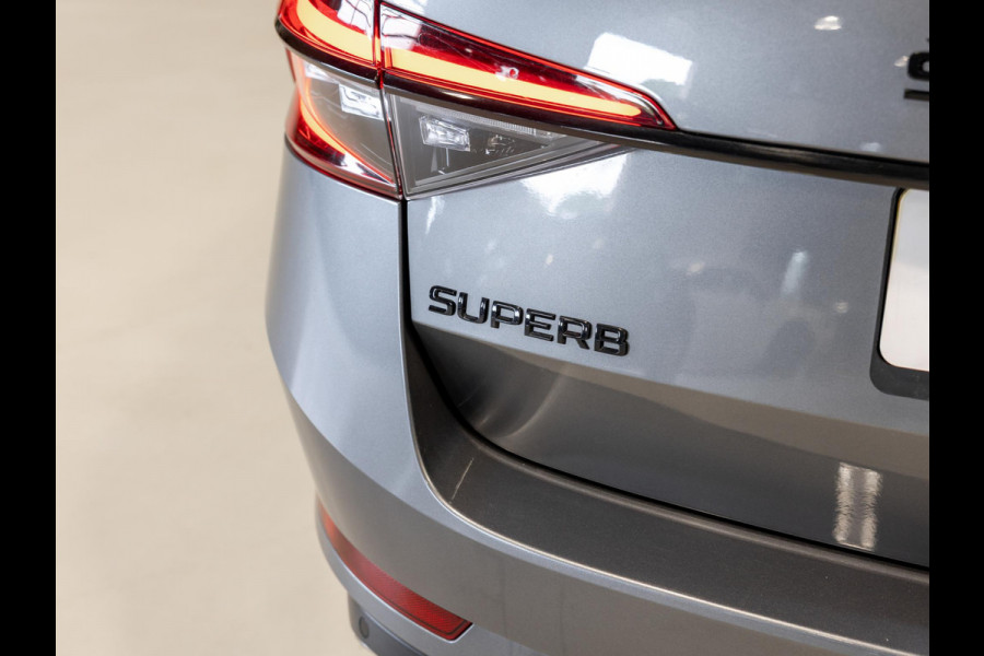 Škoda Superb Combi 1.4 TSI iV Sportline Business / 218pk / Trekhaak / Stoel en stuur verwarming /
