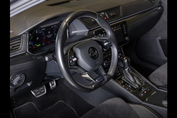 Škoda Superb Combi 1.4 TSI iV Sportline Business / 218pk / Trekhaak / Stoel en stuur verwarming /