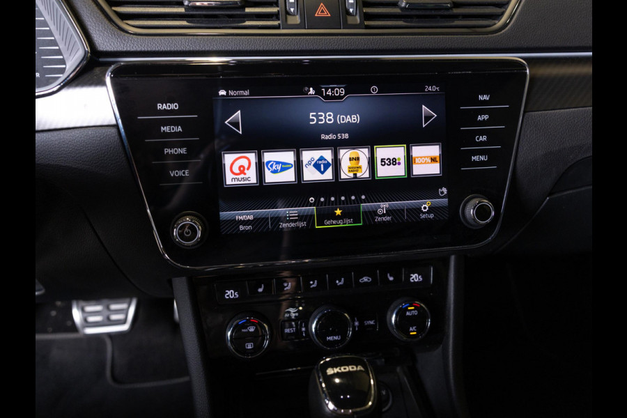 Škoda Superb Combi 1.4 TSI iV Sportline Business / 218pk / Trekhaak / Stoel en stuur verwarming /