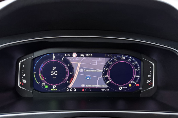 Volkswagen Tiguan 1.4 TSI eHybrid R-Line Business+ (PANORAMADAK, CAMERA, CARPLAY, ADAPTIVE CRUISE, DEALER ONDERHOUDEN)