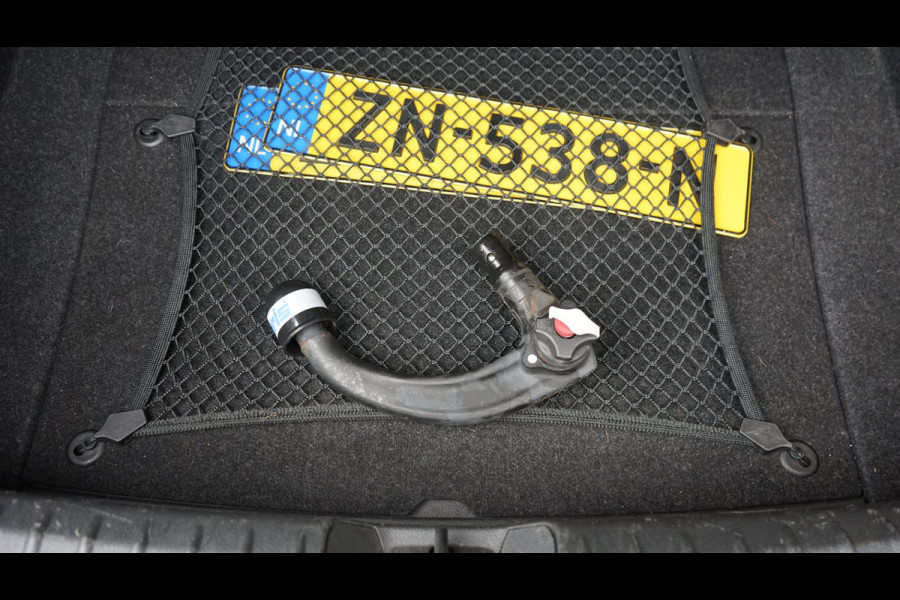 BMW 1-serie 118i M Sport Shadow Line AUTOMAAT|CRUISE|FULL LED|LEDER|NAVIGATIE|PANORAMA|STOELVERWARMING|TREKHAAK