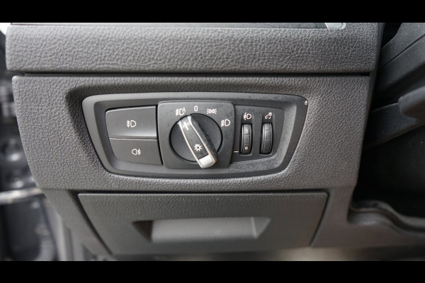 BMW 1-serie 118i M Sport Shadow Line AUTOMAAT|CRUISE|FULL LED|LEDER|NAVIGATIE|PANORAMA|STOELVERWARMING|TREKHAAK