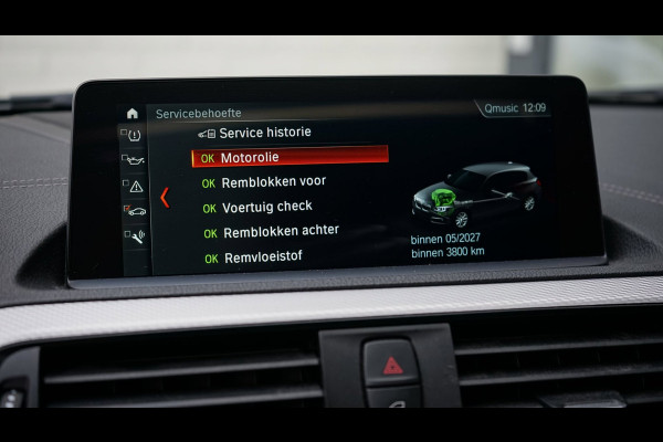 BMW 1-serie 118i M Sport Shadow Line AUTOMAAT|CRUISE|FULL LED|LEDER|NAVIGATIE|PANORAMA|STOELVERWARMING|TREKHAAK