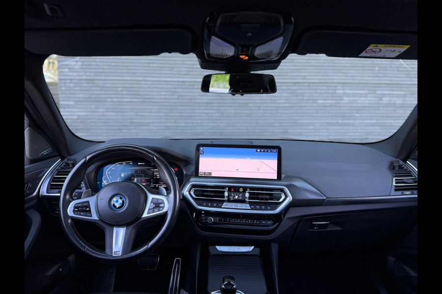 BMW X3 XDrive30e M Sport Pro 300pk PHEV SOH 99% Trekhaak| Pano | Memory | HUD | H&K | 20Inch