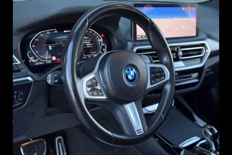 BMW X3 XDrive30e M Sport Pro 300pk PHEV SOH 99% Trekhaak| Pano | Memory | HUD | H&K | 20Inch