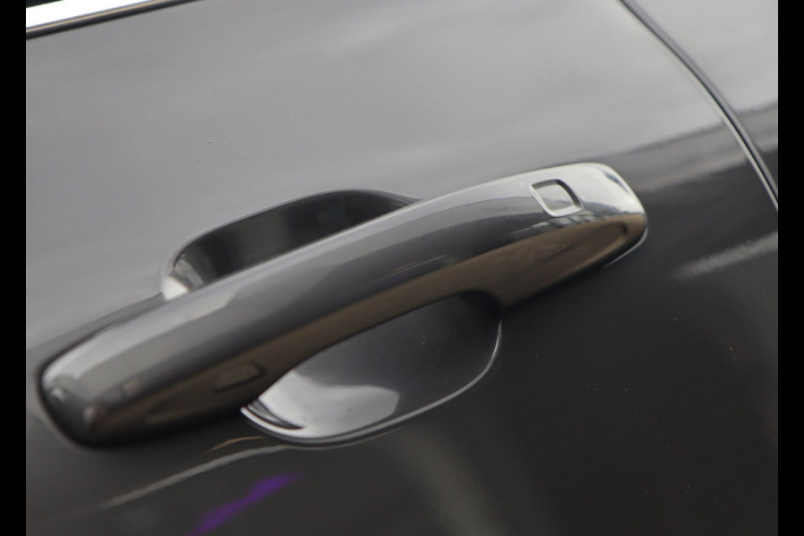 Volvo XC60 2.0 T6 Plug-in hybrid AWD Inscription / PANO / HUD / H&K / ACC / 360 / KEYLESS
