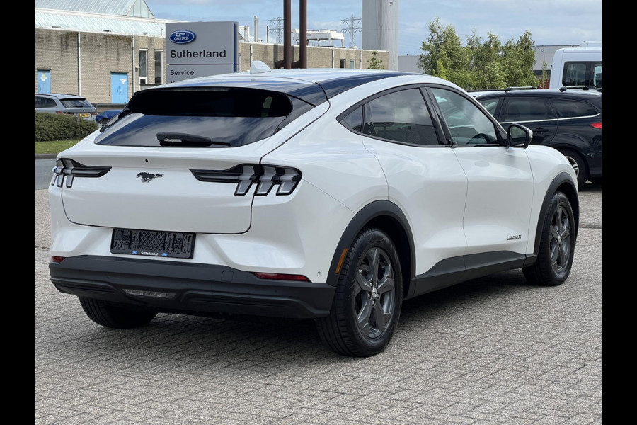 Ford Mustang Mach-E Extended RWD 98 kWh | 66.000 KM | Volledig Lederen Interieur | Technology Pack |