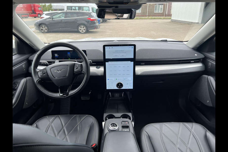 Ford Mustang Mach-E Extended RWD 98 kWh | 66.000 KM | Volledig Lederen Interieur | Technology Pack |