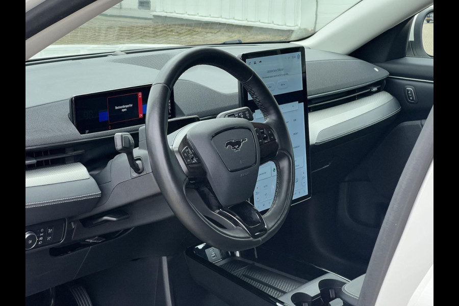 Ford Mustang Mach-E Extended RWD 98 kWh | 66.000 KM | Volledig Lederen Interieur | Technology Pack |