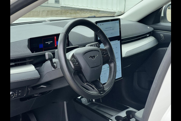 Ford Mustang Mach-E Extended RWD 98 kWh | 66.000 KM | Volledig Lederen Interieur | Technology Pack |