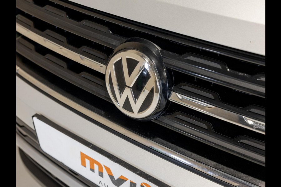 Volkswagen T-Cross 1.0 TSI Style / 116pk / Achteruitrij camera / Stoelverwarming / Virtual cockpit / Dodehoek detectie /