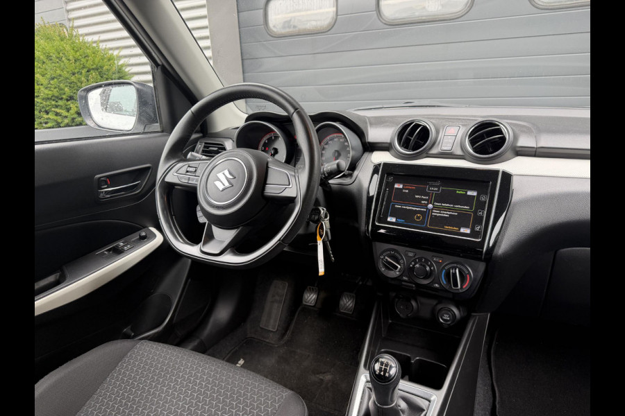 Suzuki Swift 1.2 Select | Navigatie | Camera | DAB | Lichtmetalen Velgen | Airco |