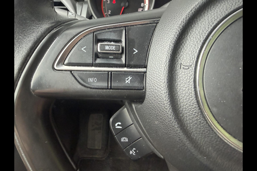 Suzuki Swift 1.2 Select | Navigatie | Camera | DAB | Lichtmetalen Velgen | Airco |