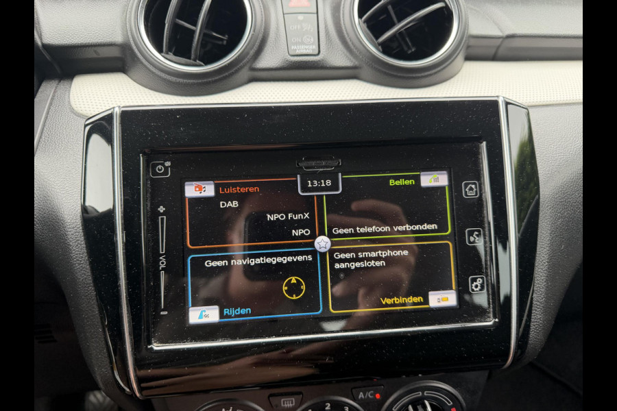Suzuki Swift 1.2 Select | Navigatie | Camera | DAB | Lichtmetalen Velgen | Airco |