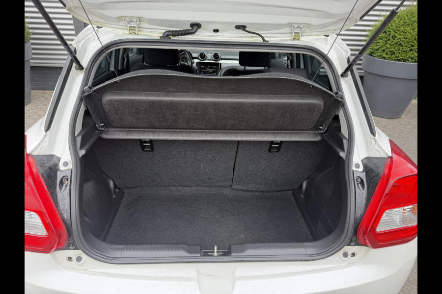 Suzuki Swift 1.2 Select | Navigatie | Camera | DAB | Lichtmetalen Velgen | Airco |