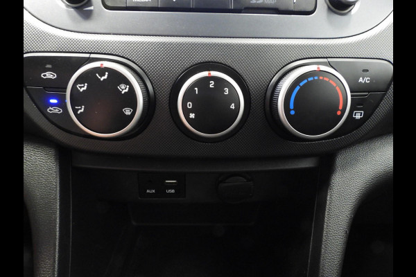 Hyundai i10 1.0i Comfort Smart Pack NAVI/AIRCO/CRUISE/PDC!