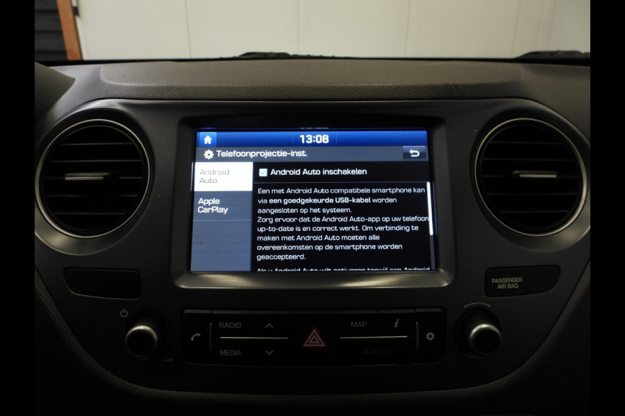 Hyundai i10 1.0i Comfort Smart Pack NAVI/AIRCO/CRUISE/PDC!
