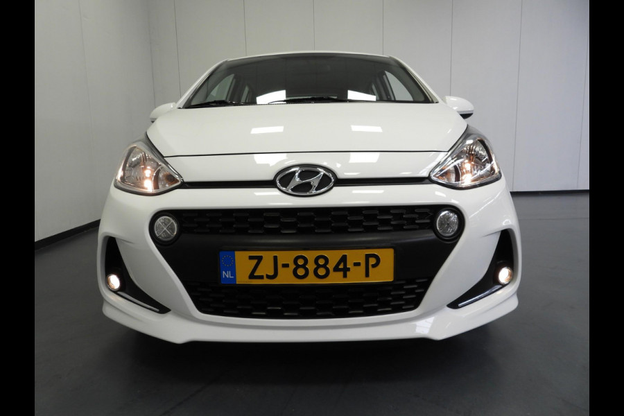 Hyundai i10 1.0i Comfort Smart Pack NAVI/AIRCO/CRUISE/PDC!