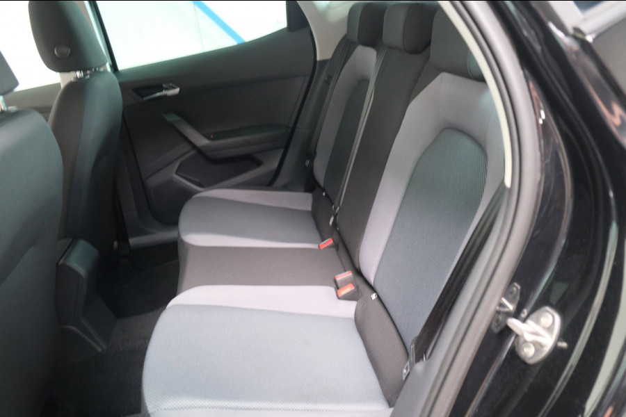 Seat Arona 1.0 TSI Style Business Intense - N.A.P. Airco, Cruise, Navi, PDC, Carplay, Trekhaak.