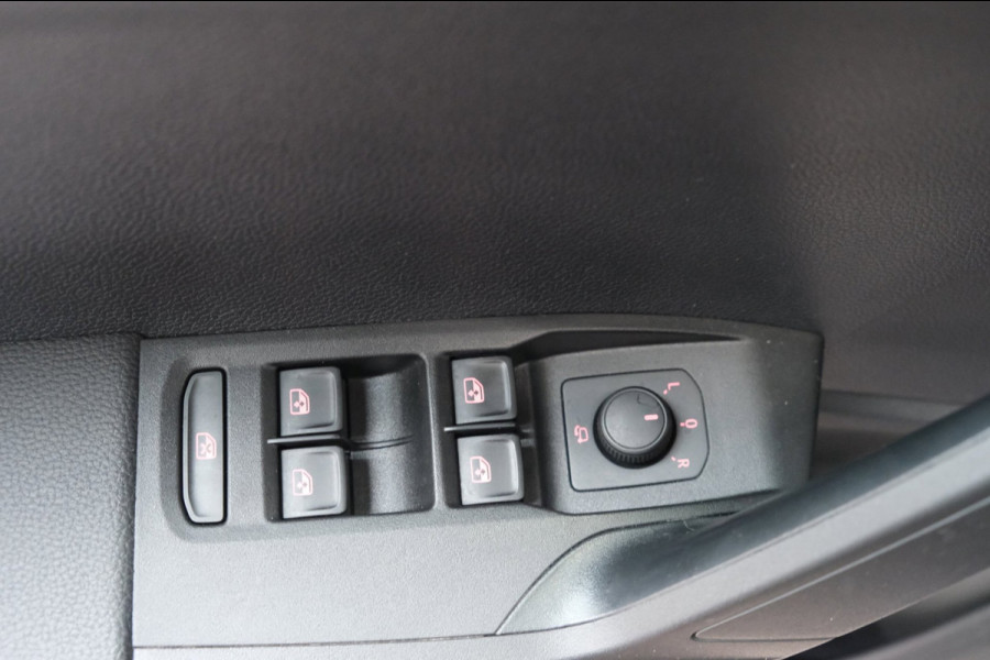 Seat Arona 1.0 TSI Style Business Intense - N.A.P. Airco, Cruise, Navi, PDC, Carplay, Trekhaak.