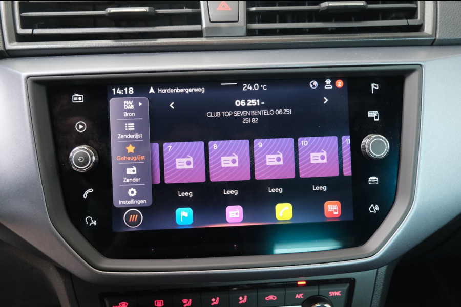 Seat Arona 1.0 TSI Style Business Intense - N.A.P. Airco, Cruise, Navi, PDC, Carplay, Trekhaak.