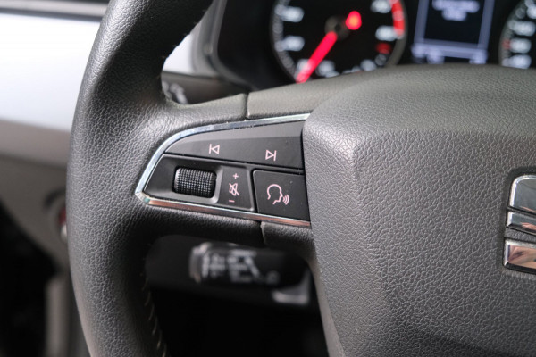 Seat Arona 1.0 TSI Style Business Intense - N.A.P. Airco, Cruise, Navi, PDC, Carplay, Trekhaak.