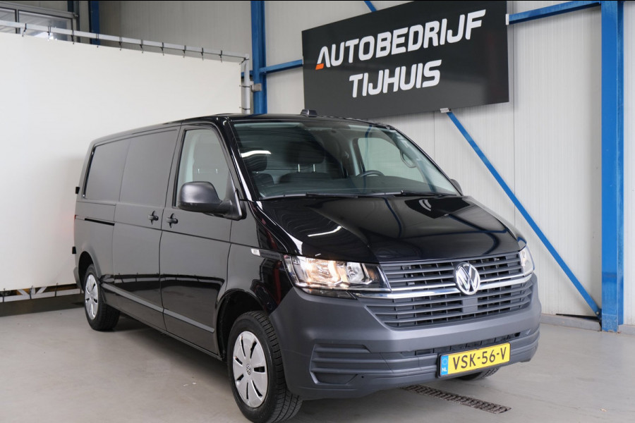 Volkswagen Transporter 2.0 TDI 150PK L2H1 28 Comfortline Automaat - Airco, Cruise, Navi, PDC, Camera, Carplay, Trekhaak.