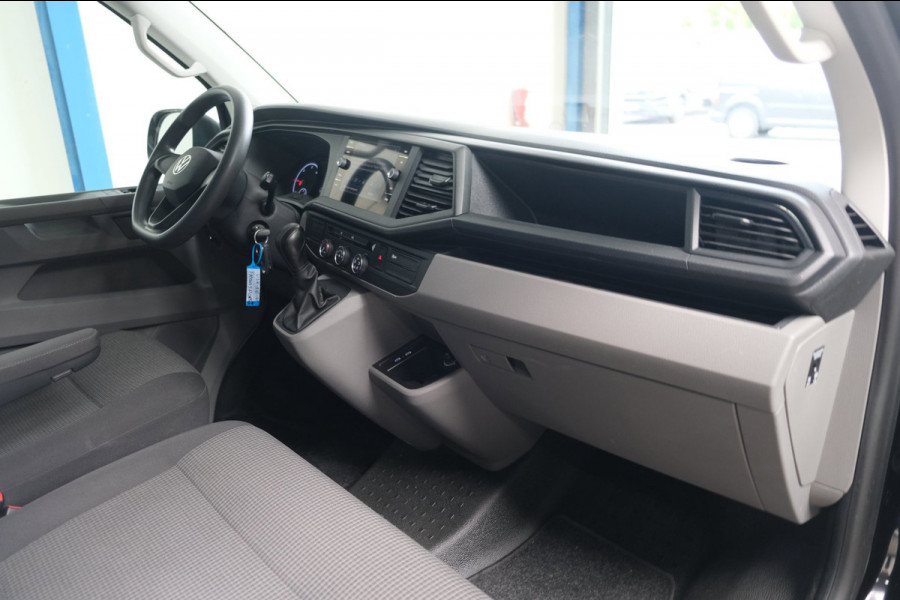 Volkswagen Transporter 2.0 TDI 150PK L2H1 28 Comfortline Automaat - Airco, Cruise, Navi, PDC, Camera, Carplay, Trekhaak.