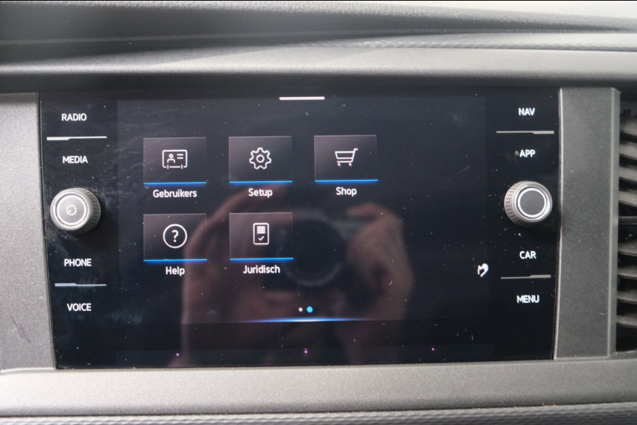 Volkswagen Transporter 2.0 TDI 150PK L2H1 28 Comfortline Automaat - Airco, Cruise, Navi, PDC, Camera, Carplay, Trekhaak.