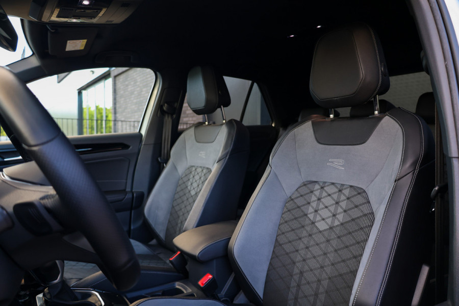 Volkswagen T-Roc 1.5 TSI R-Line Business | CAMERA | STOEL & STUURVERW | PDC V&A | 18'' | CARPLAY |