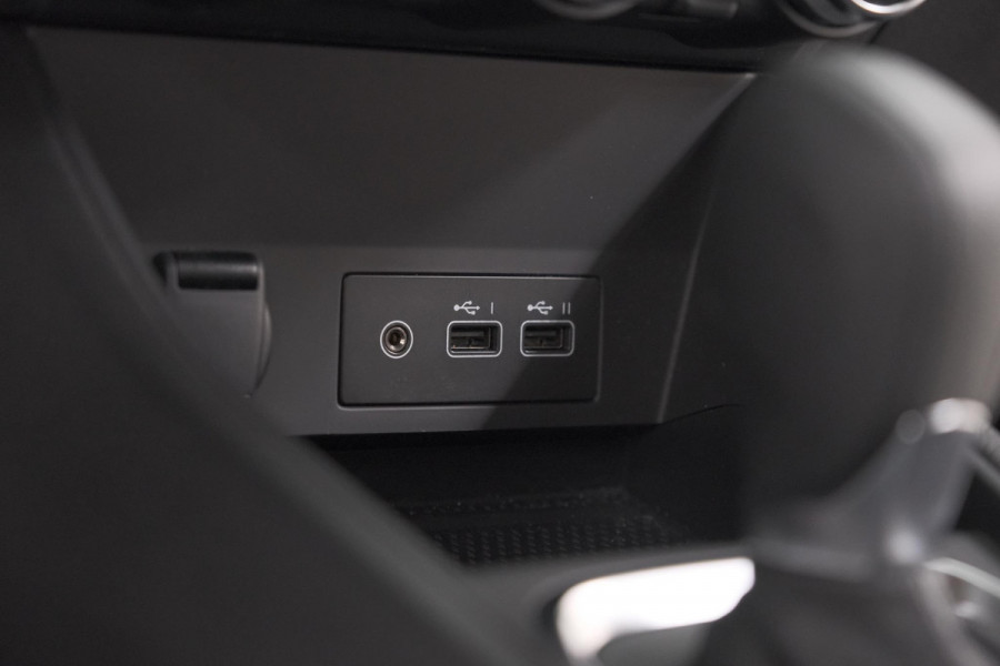 Renault Captur 1.6 E-Tech Full Hybrid 145 Techno | Navigatie | Camera | Parkeersensoren | Apple Carplay