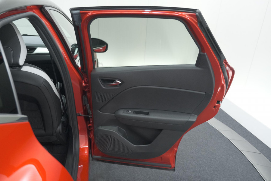 Renault Captur 1.6 E-Tech Full Hybrid 145 Techno | Navigatie | Camera | Parkeersensoren | Apple Carplay