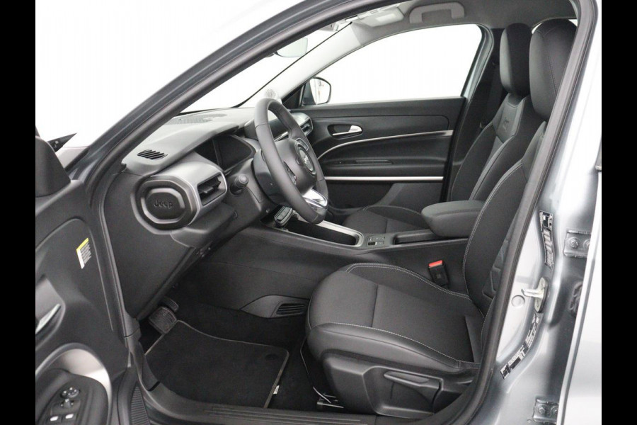 Jeep Avanger 85th Anniversary 54 kWh | SOH 97,7 | 360 Camera | Adaptive cruise control | Carplay | Climate control | Side assist