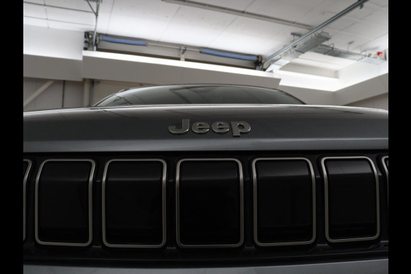 Jeep Avanger 85th Anniversary 54 kWh | SOH 97,7 | 360 Camera | Adaptive cruise control | Carplay | Climate control | Side assist