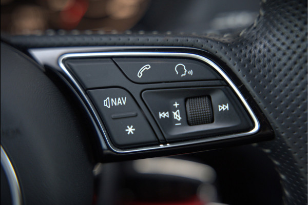 Audi A3 Sportback 35 TFSI CoD Design Pro Line Plus S-Line | Panoramadak | Stoelverwarming | Adaptive Cruise Control | Navigatie | Camera | Parkeersensoren | Climate Control |