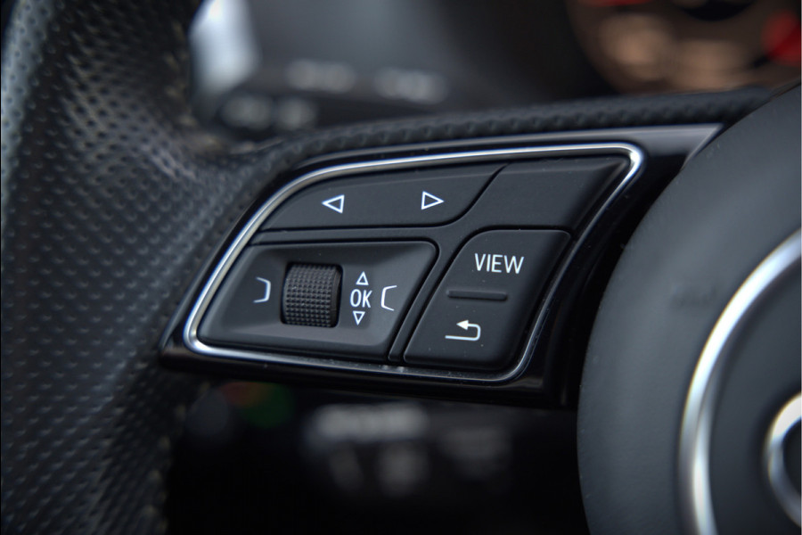 Audi A3 Sportback 35 TFSI CoD Design Pro Line Plus S-Line | Panoramadak | Stoelverwarming | Adaptive Cruise Control | Navigatie | Camera | Parkeersensoren | Climate Control |