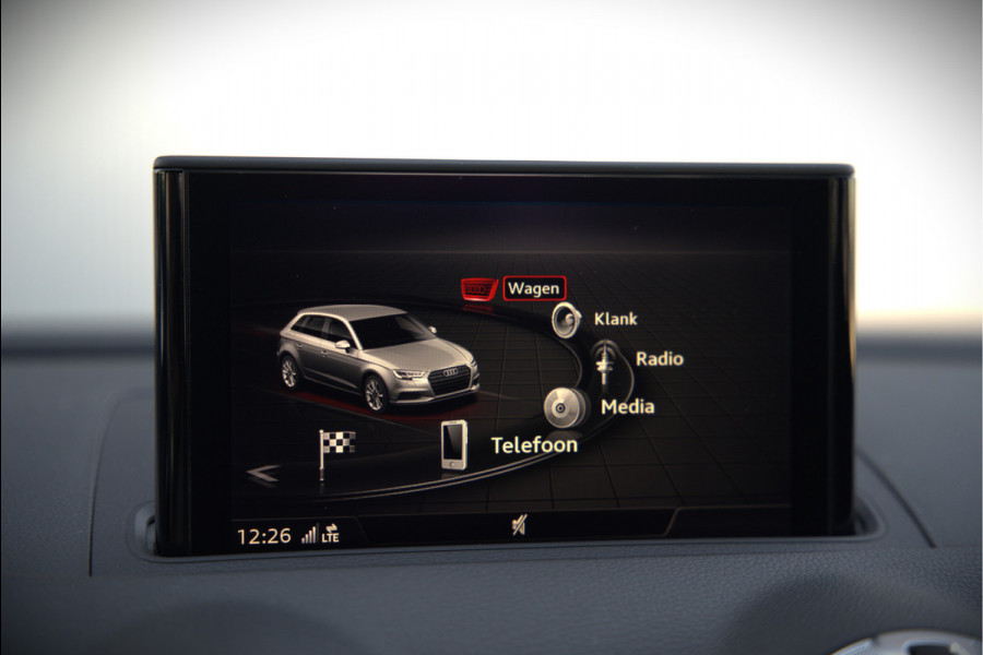 Audi A3 Sportback 35 TFSI CoD Design Pro Line Plus S-Line | Panoramadak | Stoelverwarming | Adaptive Cruise Control | Navigatie | Camera | Parkeersensoren | Climate Control |