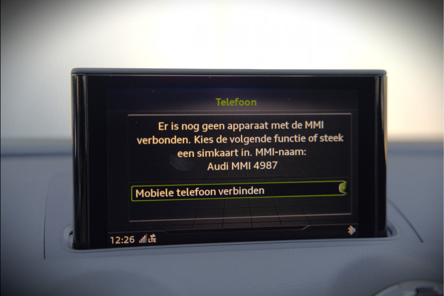 Audi A3 Sportback 35 TFSI CoD Design Pro Line Plus S-Line | Panoramadak | Stoelverwarming | Adaptive Cruise Control | Navigatie | Camera | Parkeersensoren | Climate Control |