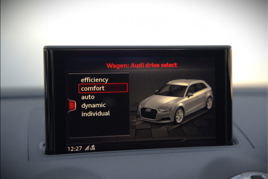 Audi A3 Sportback 35 TFSI CoD Design Pro Line Plus S-Line | Panoramadak | Stoelverwarming | Adaptive Cruise Control | Navigatie | Camera | Parkeersensoren | Climate Control |