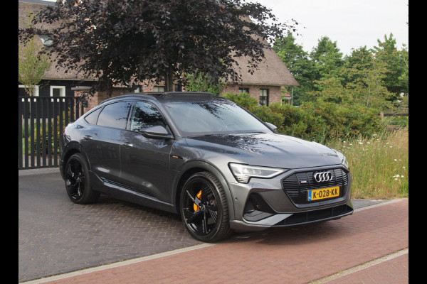 Audi e-tron Sportback 55 quattro S edition 95 kWh | Panoramadak | Camera | Sfeerverlichting | Bang & Olufsen | 22 inch |