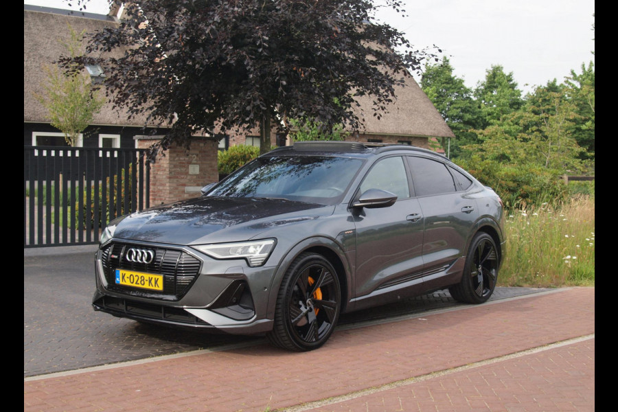 Audi e-tron Sportback 55 quattro S edition 95 kWh | Panoramadak | Camera | Sfeerverlichting | Bang & Olufsen | 22 inch |