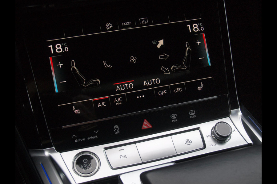 Audi e-tron Sportback 55 quattro S edition 95 kWh | Panoramadak | Camera | Sfeerverlichting | Bang & Olufsen | 22 inch |