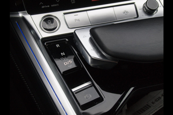Audi e-tron Sportback 55 quattro S edition 95 kWh | Panoramadak | Camera | Sfeerverlichting | Bang & Olufsen | 22 inch |