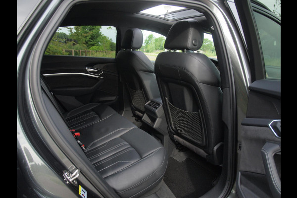 Audi e-tron Sportback 55 quattro S edition 95 kWh | Panoramadak | Camera | Sfeerverlichting | Bang & Olufsen | 22 inch |