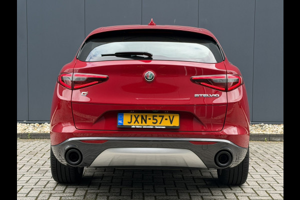 Alfa Romeo Stelvio 2.0 T AWD Ti | Stoel/Stuurverwarming | 20" Velgen | Camera