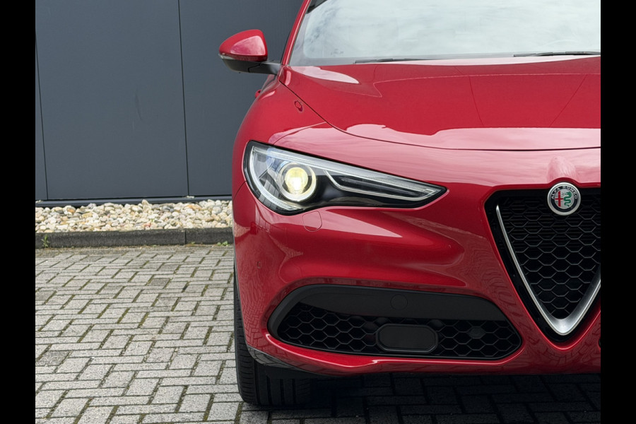 Alfa Romeo Stelvio 2.0 T AWD Ti | Stoel/Stuurverwarming | 20" Velgen | Camera