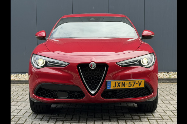 Alfa Romeo Stelvio 2.0 T AWD Ti | Stoel/Stuurverwarming | 20" Velgen | Camera