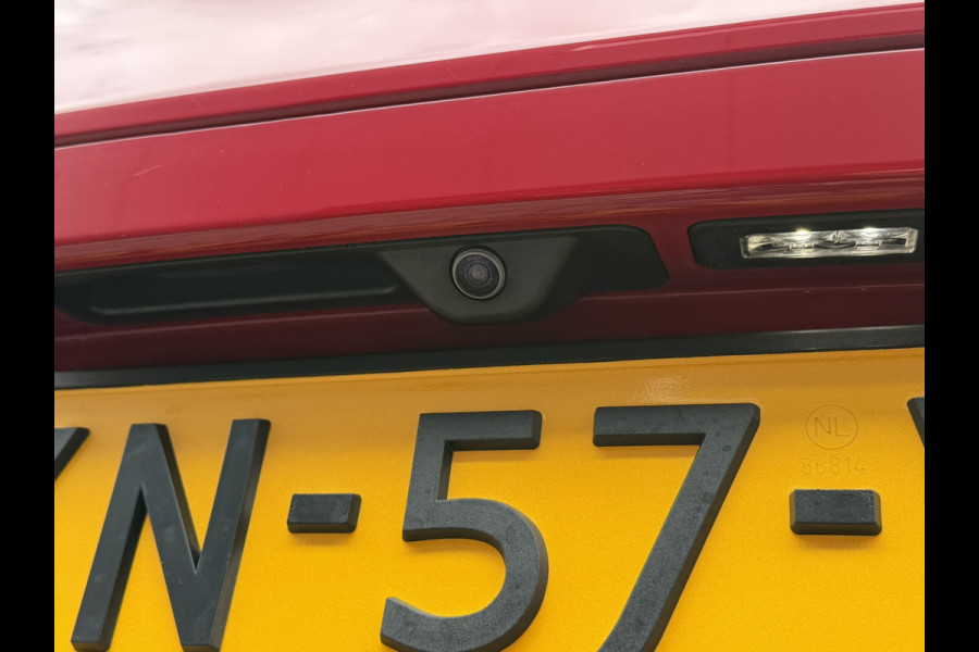 Alfa Romeo Stelvio 2.0 T AWD Ti | Stoel/Stuurverwarming | 20" Velgen | Camera