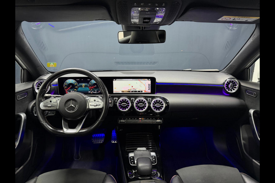 Mercedes-Benz A-Klasse 180 Business Solution AMG NAP Pano Sfeer Camera Dodehoek